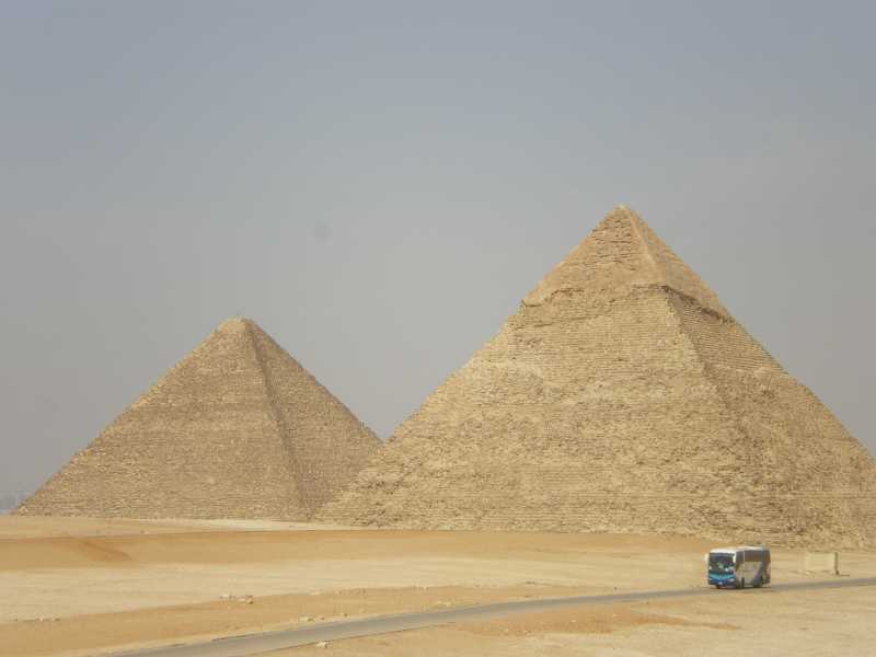 エジプトのピラミッド群(エジプト)